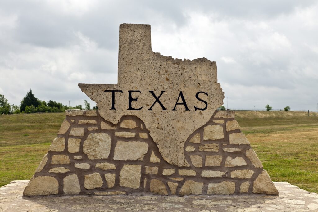 5 Ways Commercial Signage Enhances Your Business boulder designs